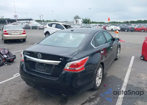 2015 Nissan Altima 2.5 Sv z USA, uszkodzony, nr VIN 1N4AL3AP1FC417617